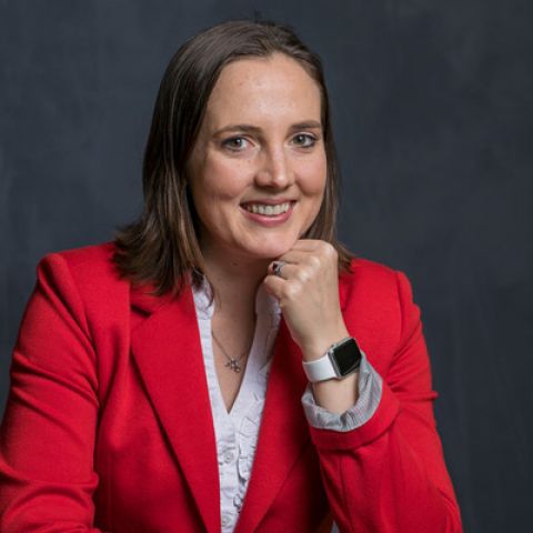 Sarah Wolfolds headshot